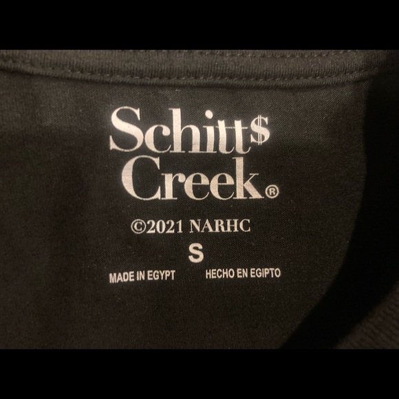 NWT SM Schitt’s Creek Black Graphic Crew Neck T-Shirt Women’s EVERYBODY FITS IN - Picture 3 of 5